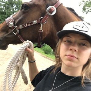 Meet your Posher, Kaily